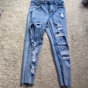 28 Jeans w Distressed ankles and holes